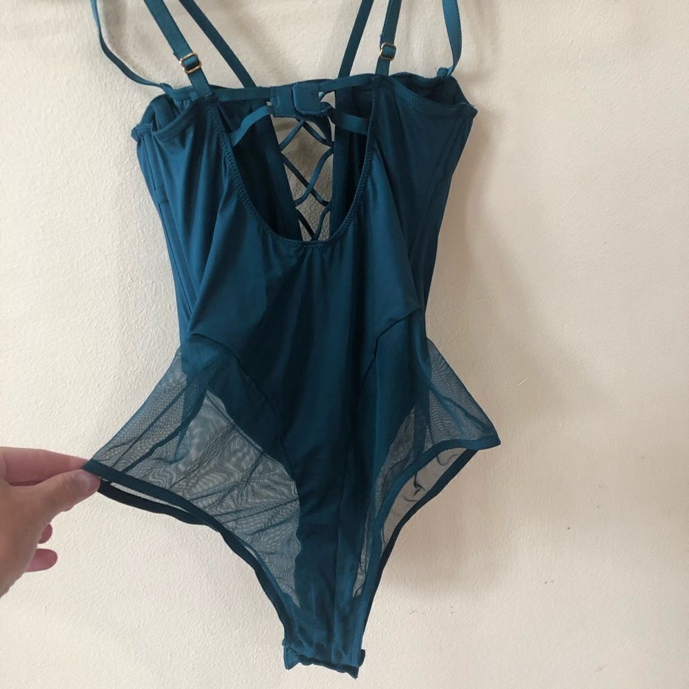 NWOT Victoria’s Secret Lingerie - Picture 5 of 6
